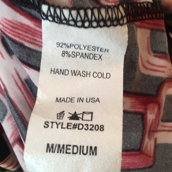 Beautiful wrap dress . Great condition never worn. - Picture 8 of 8